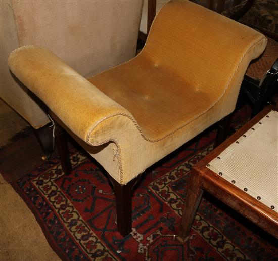 Georgian style upholstered mahogany window seat